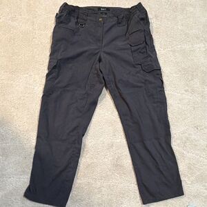 5.11 Plus Tactical Cargo Pants Womens Size 16 Gray Straight Leg 31” Inseam